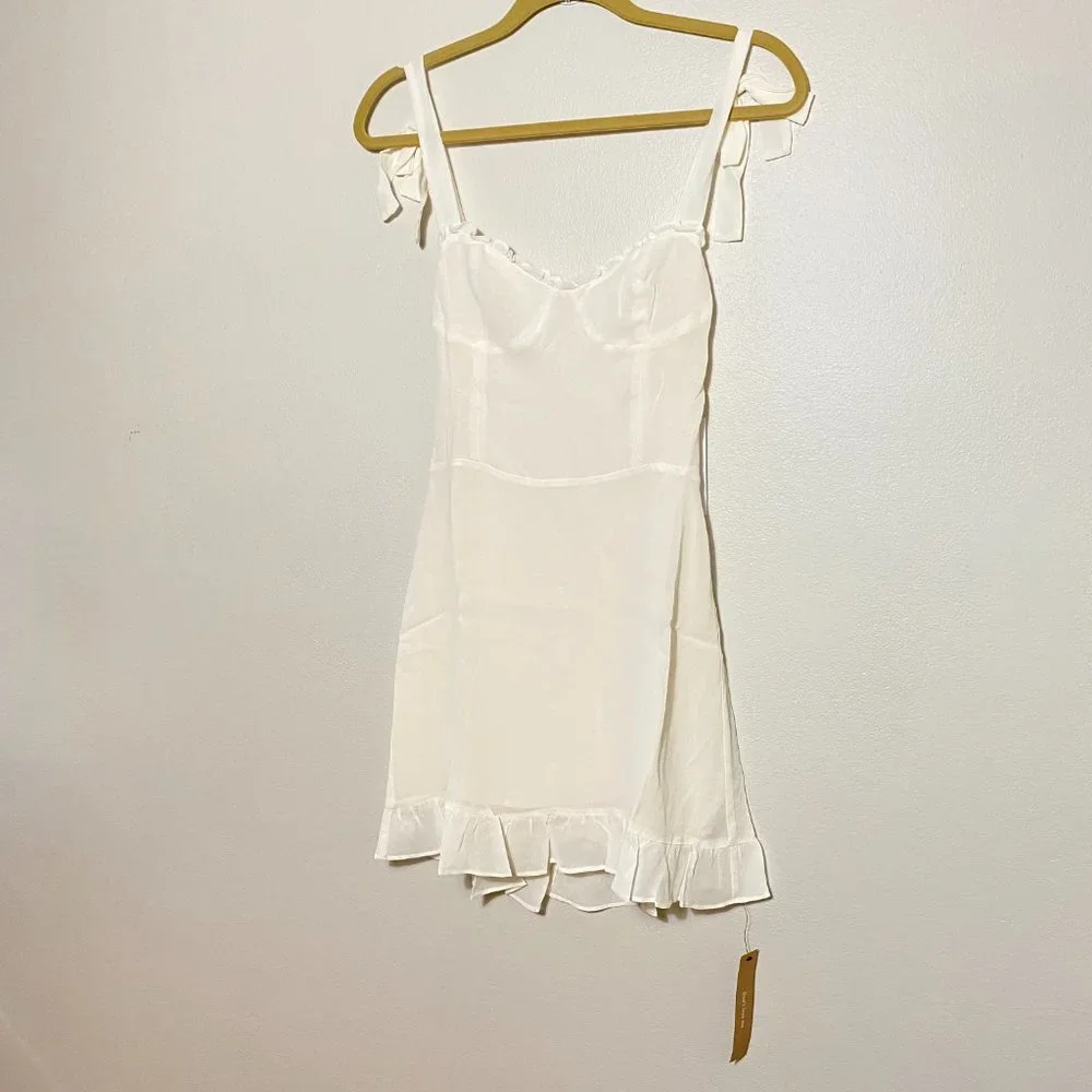 🥳🥳SALE🥳🥳Reformation Christine Dress in Ivory - Picture 9 of 12
